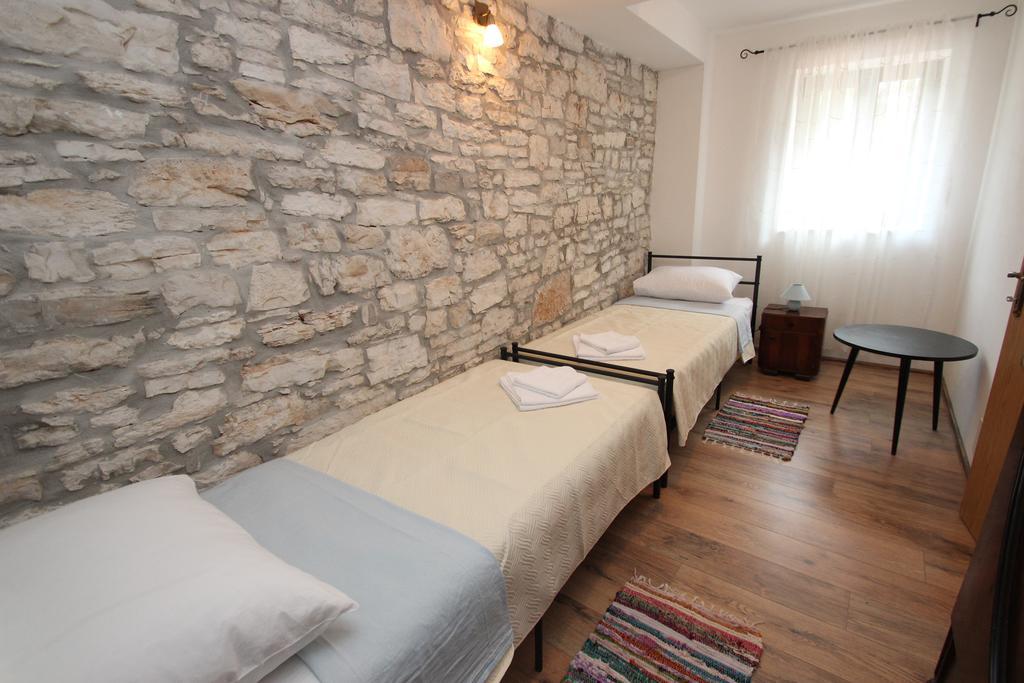 Holiday Home Vinkovic Porec Exterior photo